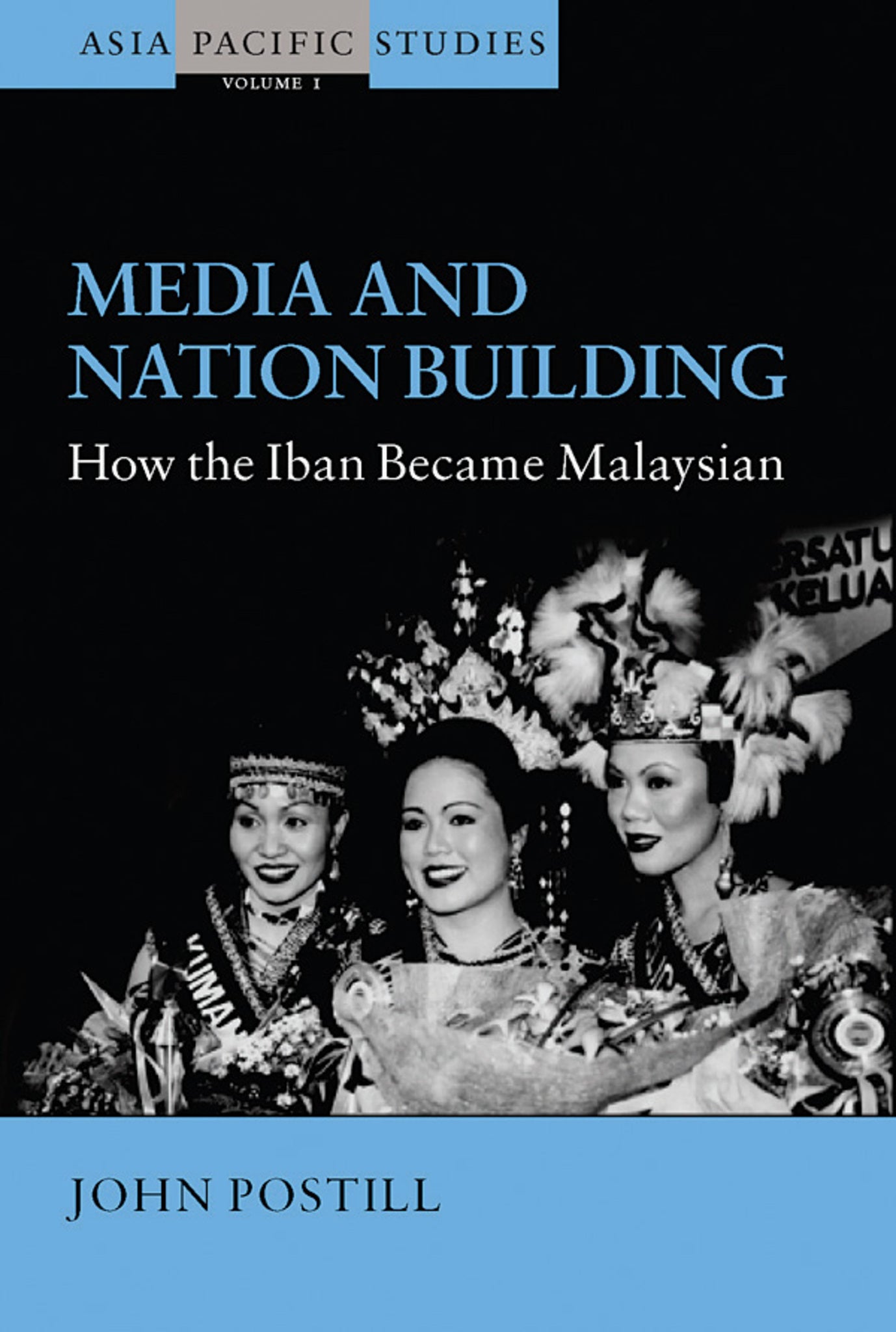 Cover image for Media and Nation Building ISBN 9781845451356